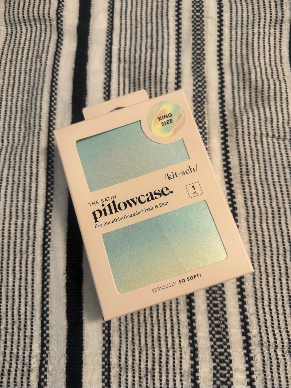 Kitsch Satin Pillowcase in Shimmery Aqua Gradient